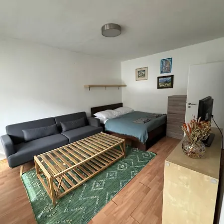 Skau Kutuzovova Apartment Free Parking Bratislava Exterior photo